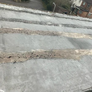 roofers-repairing-felt-roof-flat-roofing-essex